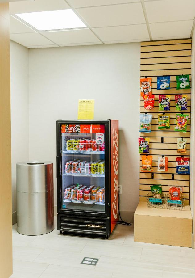 Holiday Inn Express Hotel & Suites Greenville By Ihg Екстер'єр фото